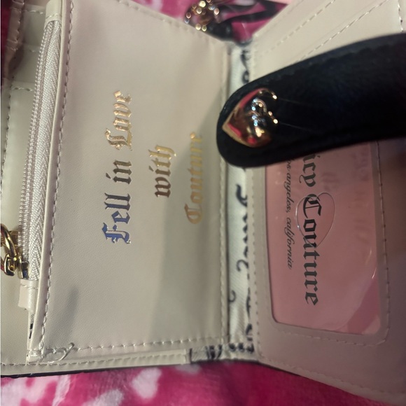 Juicy couture booklet wallet super cute - Picture 2 of 2